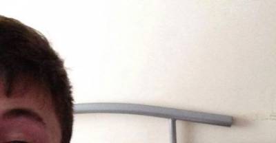 15 Awkward After S*x Selfies