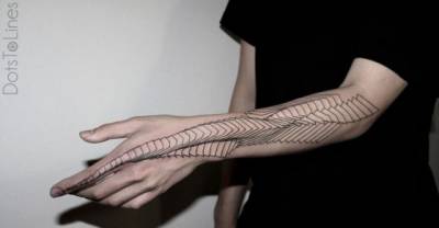 Beautifully Geometric Line Tattoos Turn The Human Body Into A Flowing Work Of Art