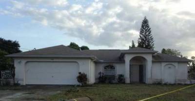 This Man Bought A House At An Auction, And You Won't Believe What He Found Inside.