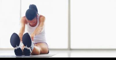 10 Ballet-Inspired Exercises to Do at Home