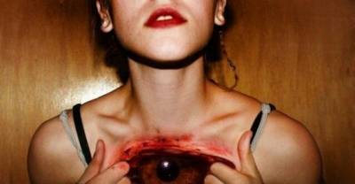 15 Hyper-Realistic Tattoos That Will Make You Want One Right Now