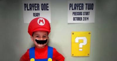 The 10 funniest pregnancy announcements. #5 made my day... WOW!