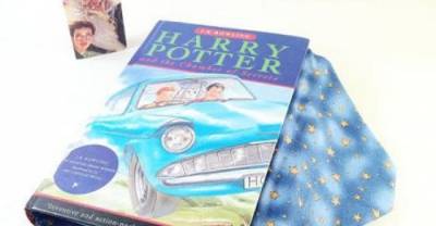 You Will Love These Clothes And Accessories If You Are A Die Hard Fan Of The Harry Potter Series