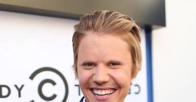 12 See How it look like when you see favourite Celebrities Without Their Eyebrows