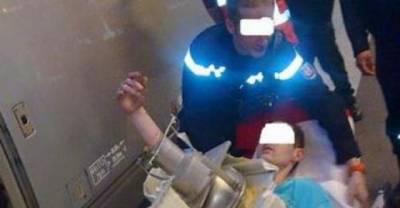 Man Gets More Than He Bargained for When His Phone Drops in the Toilet