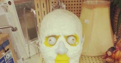 21 Crazy Thrift Store Finds That Will Seriously Freak You Out