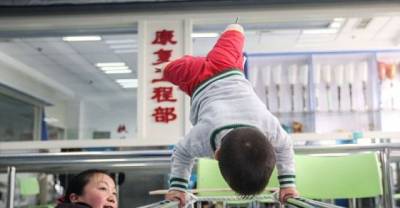 After Losing His Legs, This 4-Year-Old Chinese Boy Walks Again
