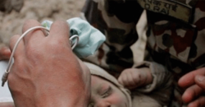 4 Month Baby Rescued From Rubble 22 hours After Nepal Earthquake