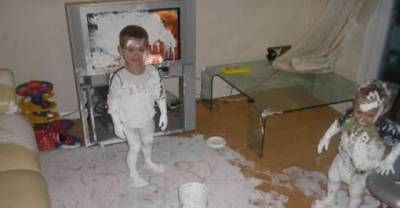 23 Hilarious Pictures Of Things F*cked Up By Kids!