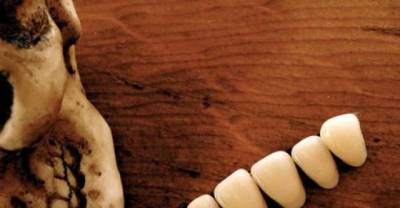 19 Creepy Vintage Medical Items That You Can Actually Buy