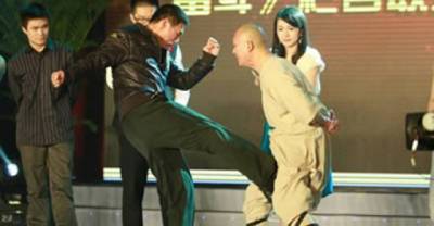 10 Absolutely Stupid Talents That These People Are Proud Of!