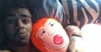 15 Images Show That After-S*x Selfies Are The Funniest Ever!