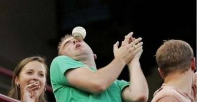 Awkwardly Funny Pictures Captured At Just The Right Moment To Blow You Away!