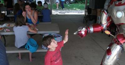 This Guy Dressed As Iron Man Attends A Charity For Kids With Disabilities Every Year. His Story Is Beautiful