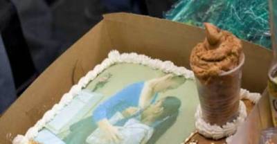 12 Of The Absolutely Worst Birthday Cakes Ever
