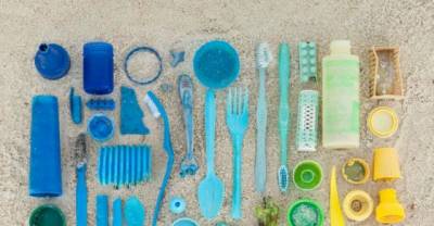 Visually Beautiful Arrangements of Everyday Objects by Emily Blincoe
