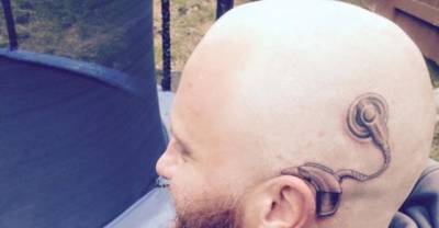 Amazing Dad Gets Hearing Aid Tattoo So His Daughter Doesn&rsquo;t Feel Different