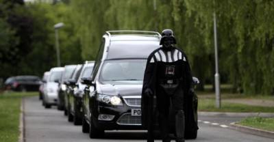 Woman Has Halloween-Themed Funeral Led By Darth Vader