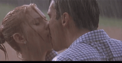 13 Romantic Comedy Moments That Would Never Happen In Real Lifeâ€‹