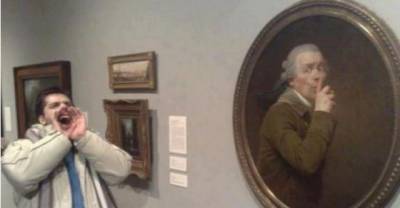 21 People Having Way Too Much Fun At The Museum