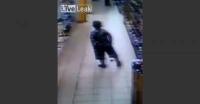 Nasty Little Kid Discreetly Poops In Supermarket And Walks Off Like Nothing Even Happened.