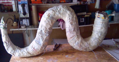 You Wouldn&rsquo;t Believe What This Girl Has Done With Pieces of Paper. It&rsquo;s Magical Artistry!