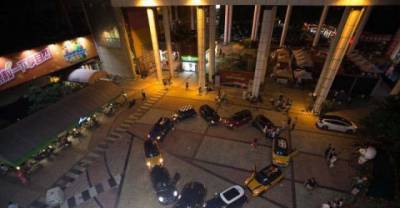 Chinese Rich Kid Proposes To Girlfriend With A Fleet Of Luxury Cars
