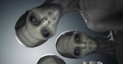 Stephen Hawking Warns Aliens Could &ldquo;Conquer And Colonise&rdquo; Our Planet