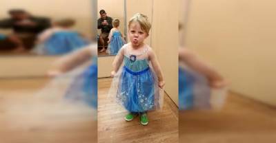 World's Most Awesome Dad Let His Son Wear THIS For Halloween