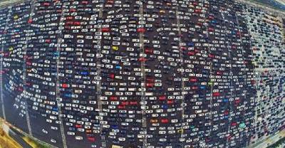 After Seeing This Insane Traffic Jam Footage From A 50 Lane Chinese Motorway You'll Never Complain About Your Commute Again!