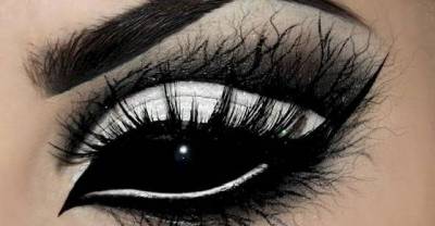 10 Eerie Eye Makeup Designs That Will Take Your Halloween Costume To The Next Level.