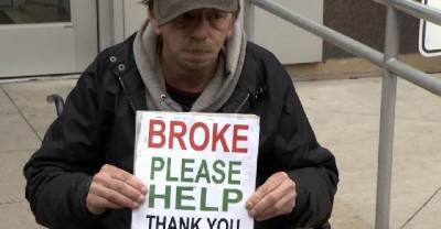 The Mayor Of Albuquerque Saw A Homeless Man With A "Will Work" Sign, And It Gave Him This Idea