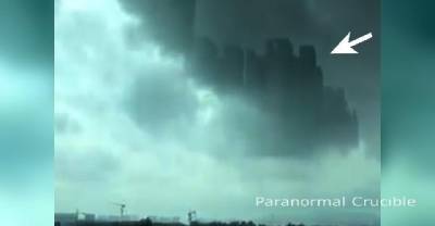 Mysterious Floating City Appears In The Sky Over China