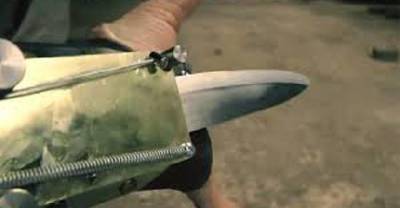 This Real Life Version Of The Hidden Blade And Rope Launcher In Assassin's Creed Is Awesome