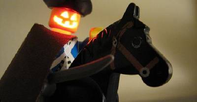 Cool Halloween Scenes And Creatures Made Out Of Legos