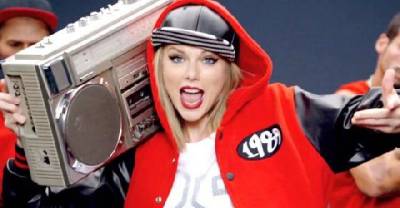 "Shake It Off!"  Taylor Swift Being Sued For Stealing Lyrics
