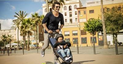 Longboard Stroller Lets Both Kids And Their Parents Have More Fun