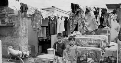 With Nowhere Else To Go, These Families Were Forced To Live In A Cemetery