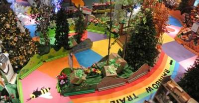 Classic Kids Game Candy Land Comes To Life For The Holidays