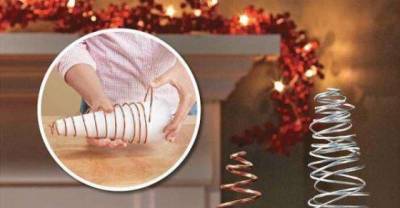 Get Creative!  These Easy Beautiful Miniature Christmas Trees Will Bring Out Your Inner Martha Stewart!