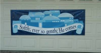 10 Naughty Christmas Decorations That Will Definitely Make Your Day!