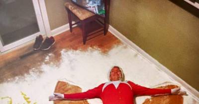 This Crazy Dad Makes Christmas Awkward By Becoming A Literal Elf On The Shelf