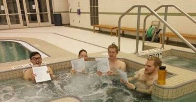 19 College Students Who Are Living For Winter Break