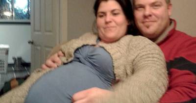 Dad-To-Be Brings Girlfriend To The Hospital For Delivery, But He Receives Heartbreaking News