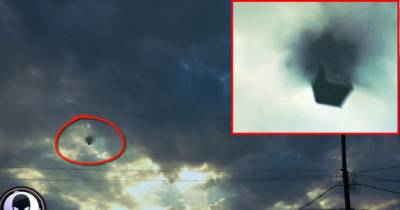 Cubed-Shaped UFO Was Spotted In The Sky in Texas.