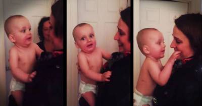 10-Month-Old Baby Meets Mom&rsquo;s Twin For The First Time, And His Reaction Says It All!