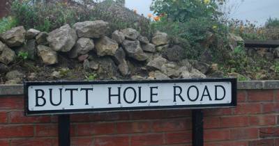 20 Bizarre Road Signs That Will Accomplish Nothing But Making You Chuckle
