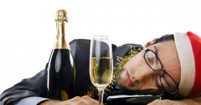 7 Bizarre Benefits OF Working During Christmas