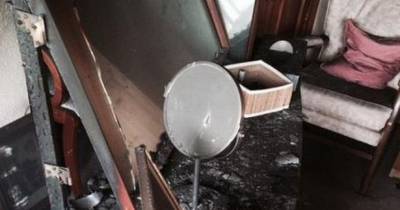 Woman Forgets To Put Away Her Mirror, Comes Home To Horrifying Scene