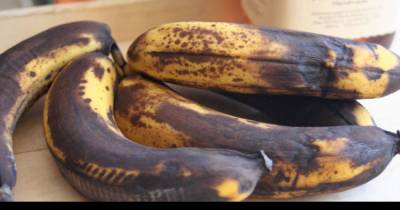 When Your Bananas Go Brown Don't Throw Them Out! Do This With Them Instead.